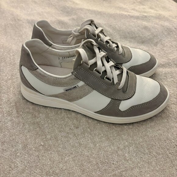 Mephisto Rebeca, white and gray leather with silver accents - Picture 1 of 6